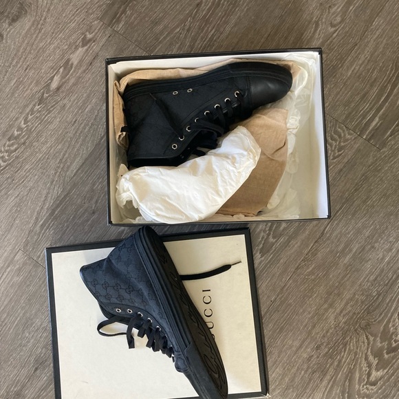 Gucci Men's Black High-Top Sneakers - Picture 2 of 5